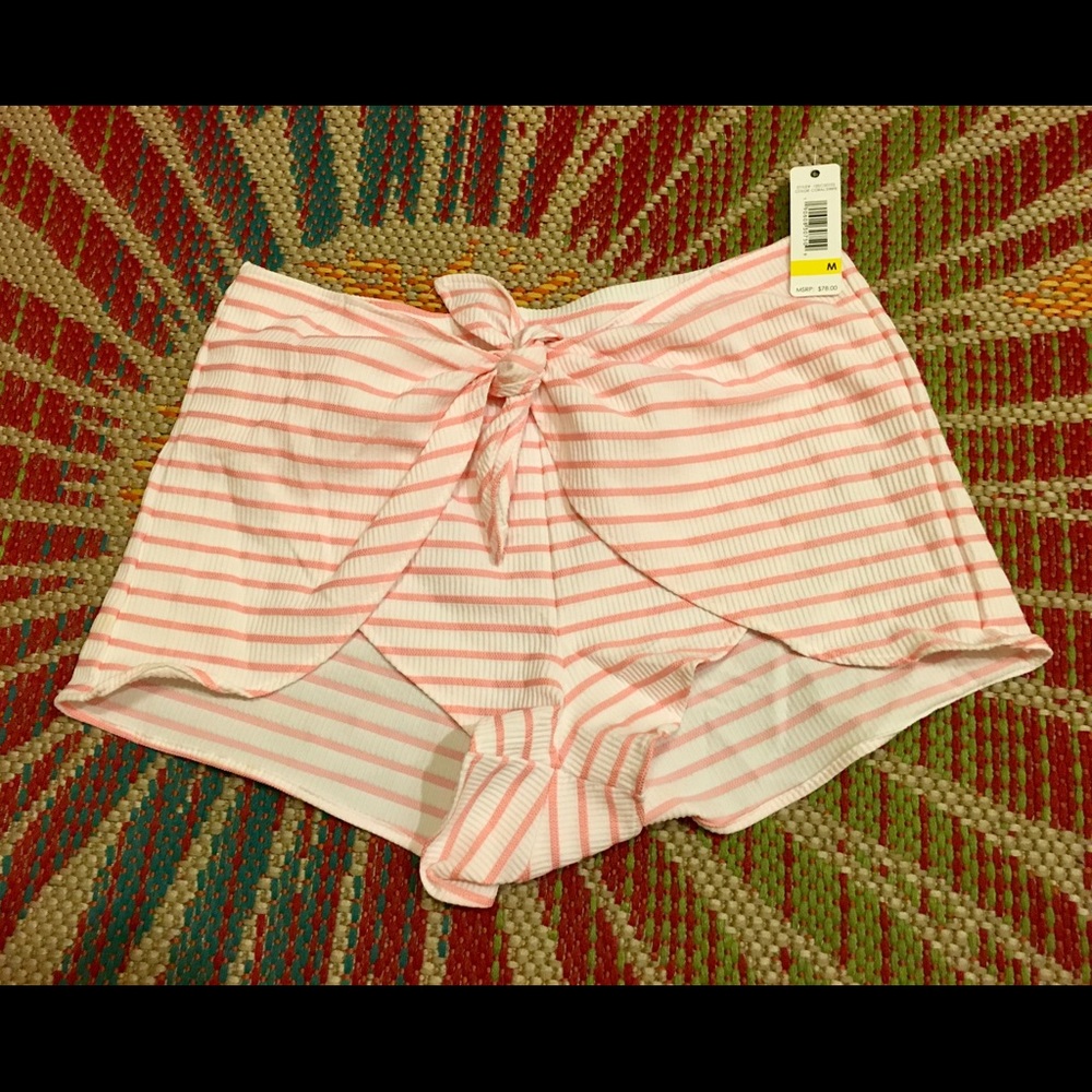 Anne Cole NWT ladies coverup shorts sz S. M